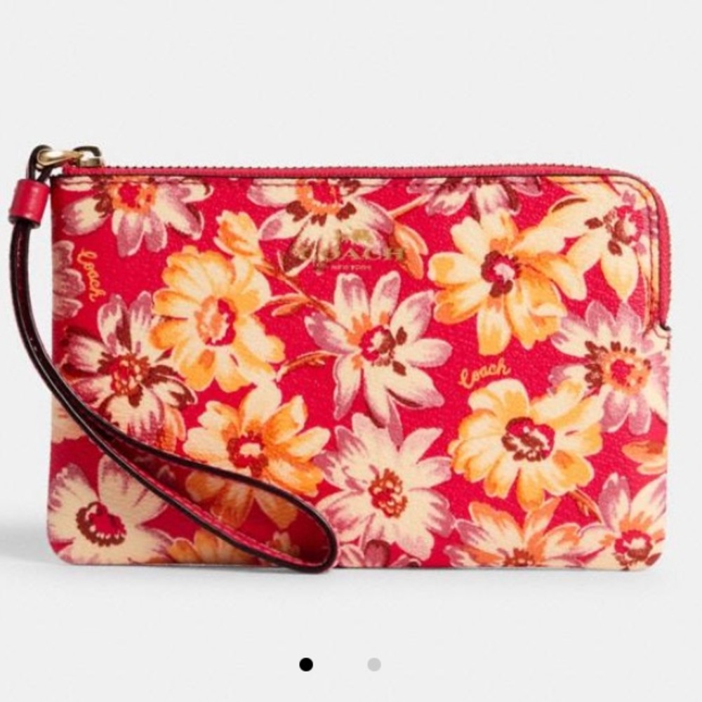 COACH Wristlet Vintage Daisy Script Print